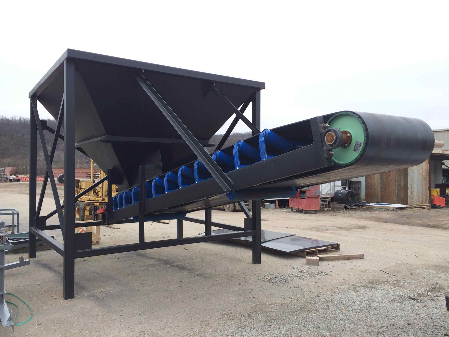 Hoppers and Bin Feeders