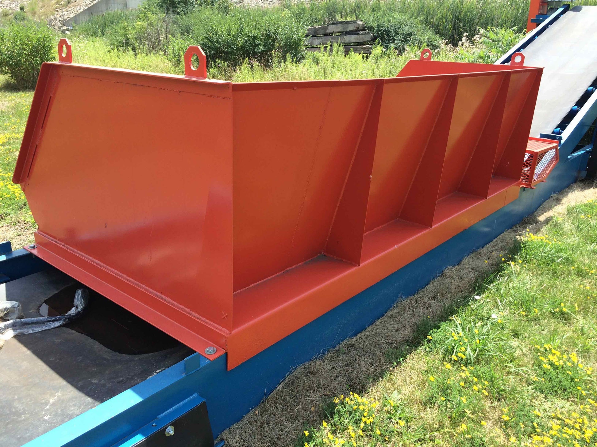 End dump unloader, HD unloader, truck unloader
