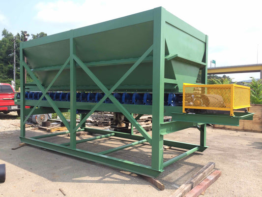 Hopper, With Belt Feeder, Conveyor system,