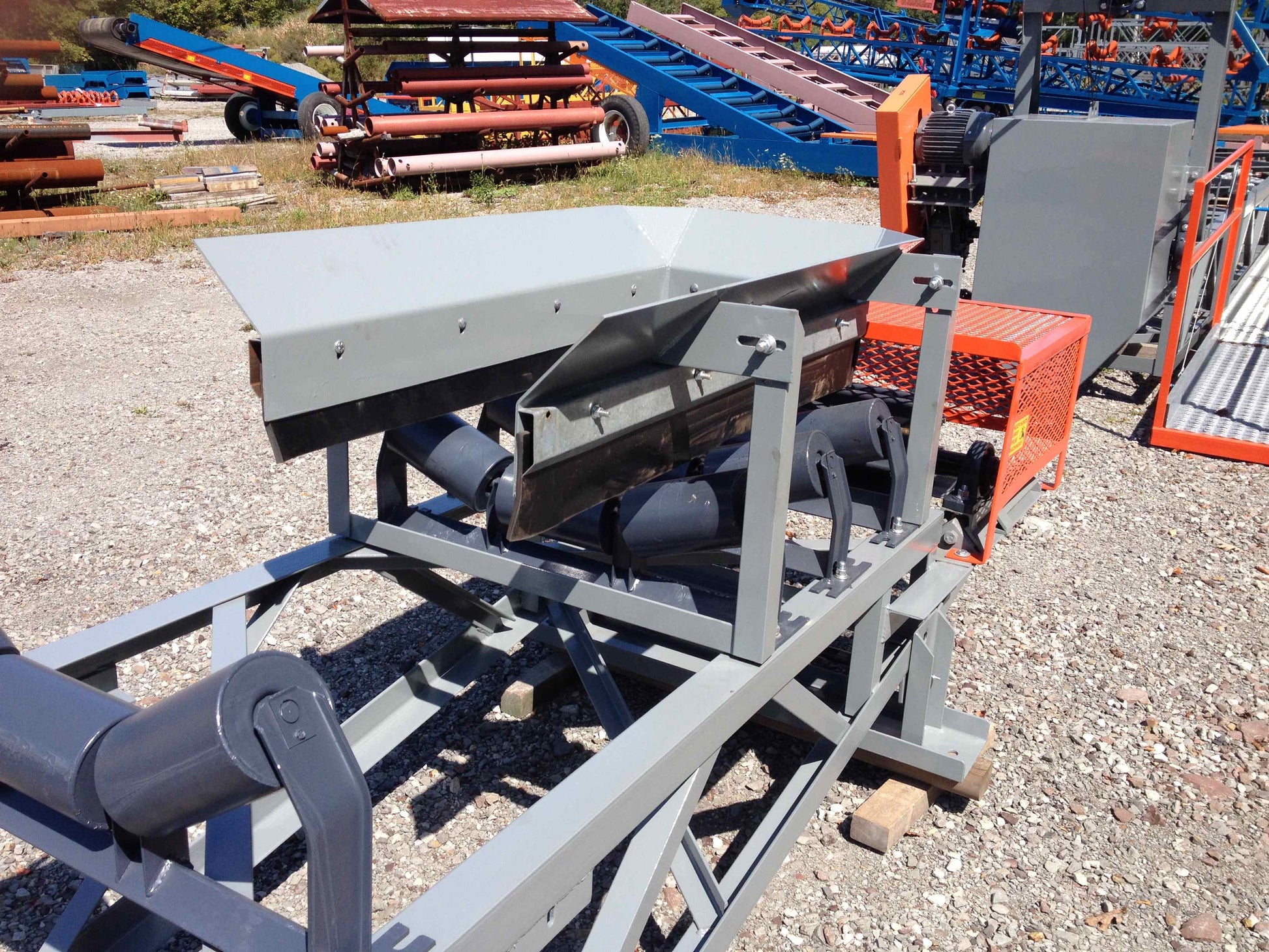 Frac, sand, Loadout, Radial Stacker, Conveyor system