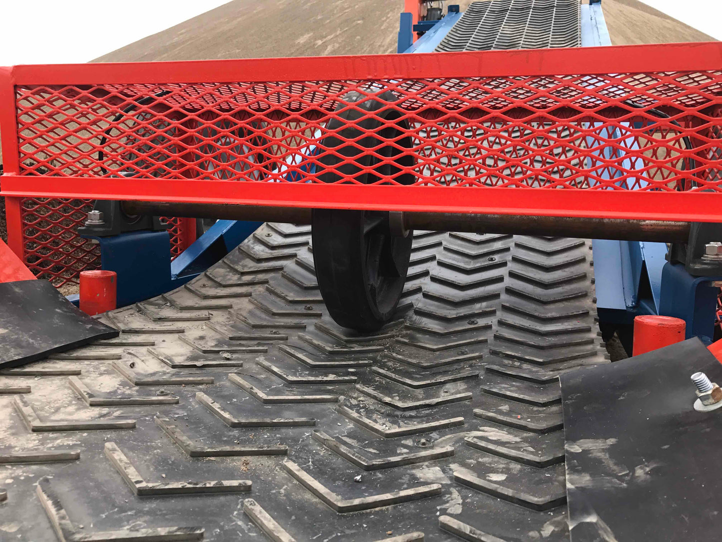 Rail car unloader, Conveyor system, Conveyor belt, Iron city supply